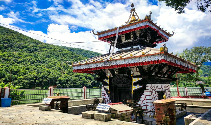 DISCOVER NEPAL