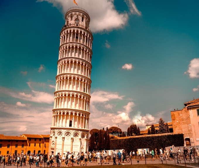 GLIMPSES OF EUROPE